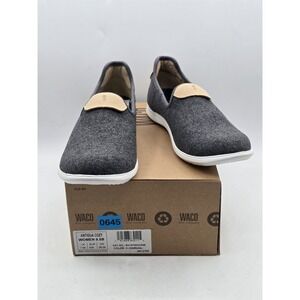 REVITALIGN‎ Women's Antigua Cozy Sneaker Dark Charcoal Sz 9.5 B Narrow